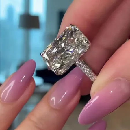 Radiant Cut Diamond White...