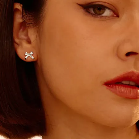 Platinum Plated Ribbon Stud...